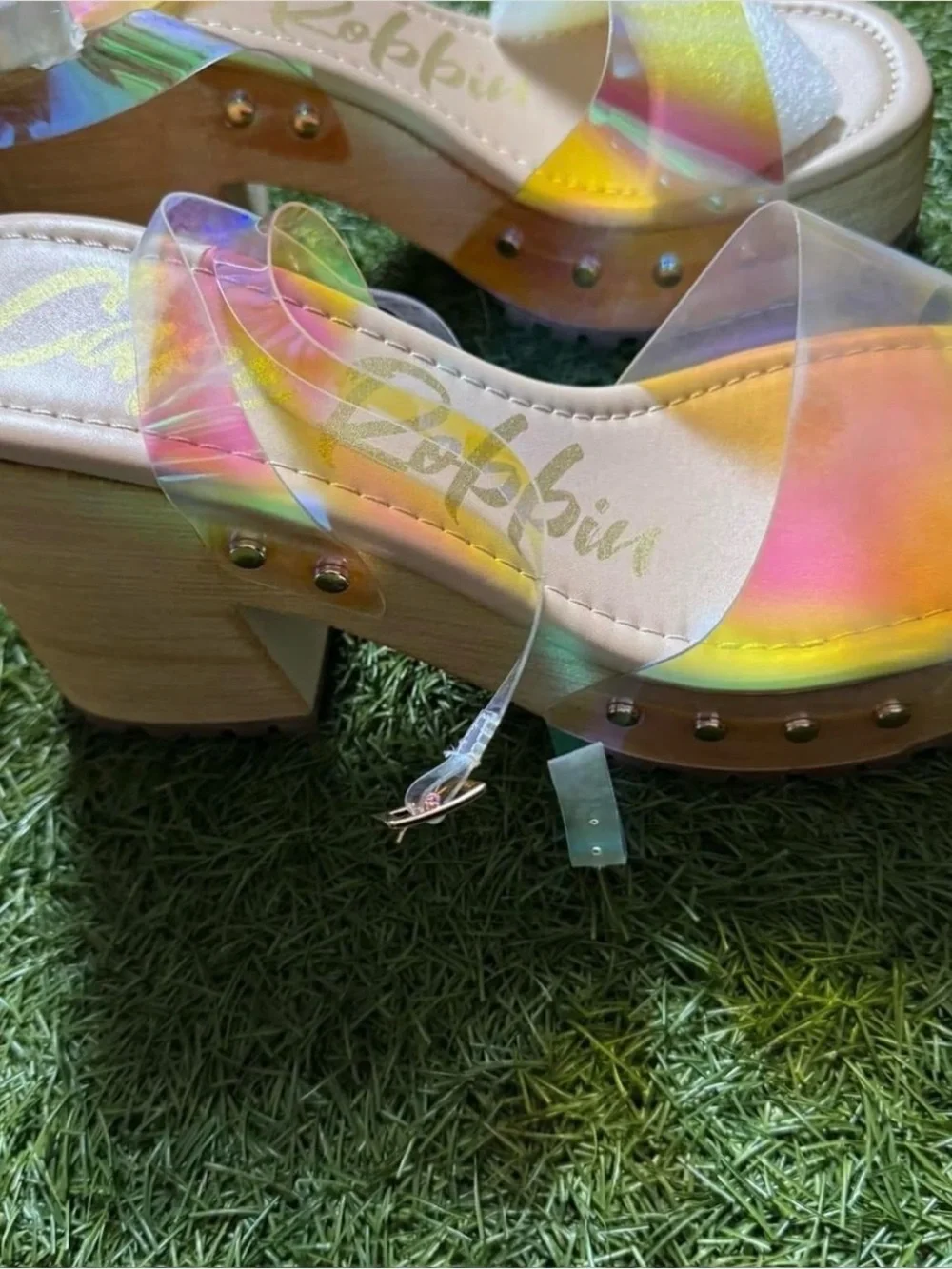 CAPE ROBBIN  Iridescent Clear-Trim Platform Sandals